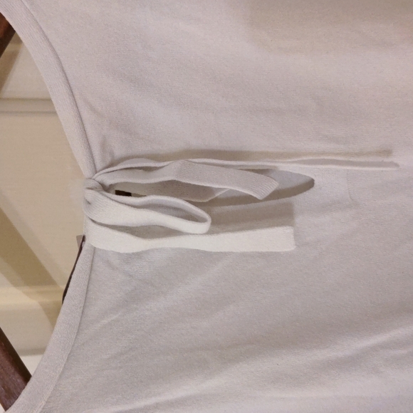 Loft lightweight short sleeve top with back detail. - Picture 3 of 4